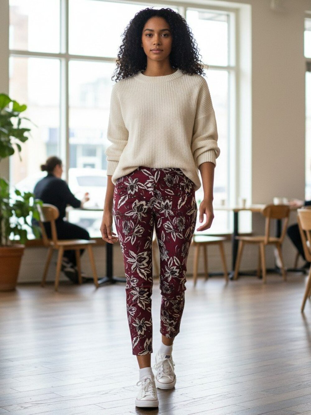 Chicos Womens Size 1 Medium Red Wine Floral Stretch Pull On Ankle Pants Leggings